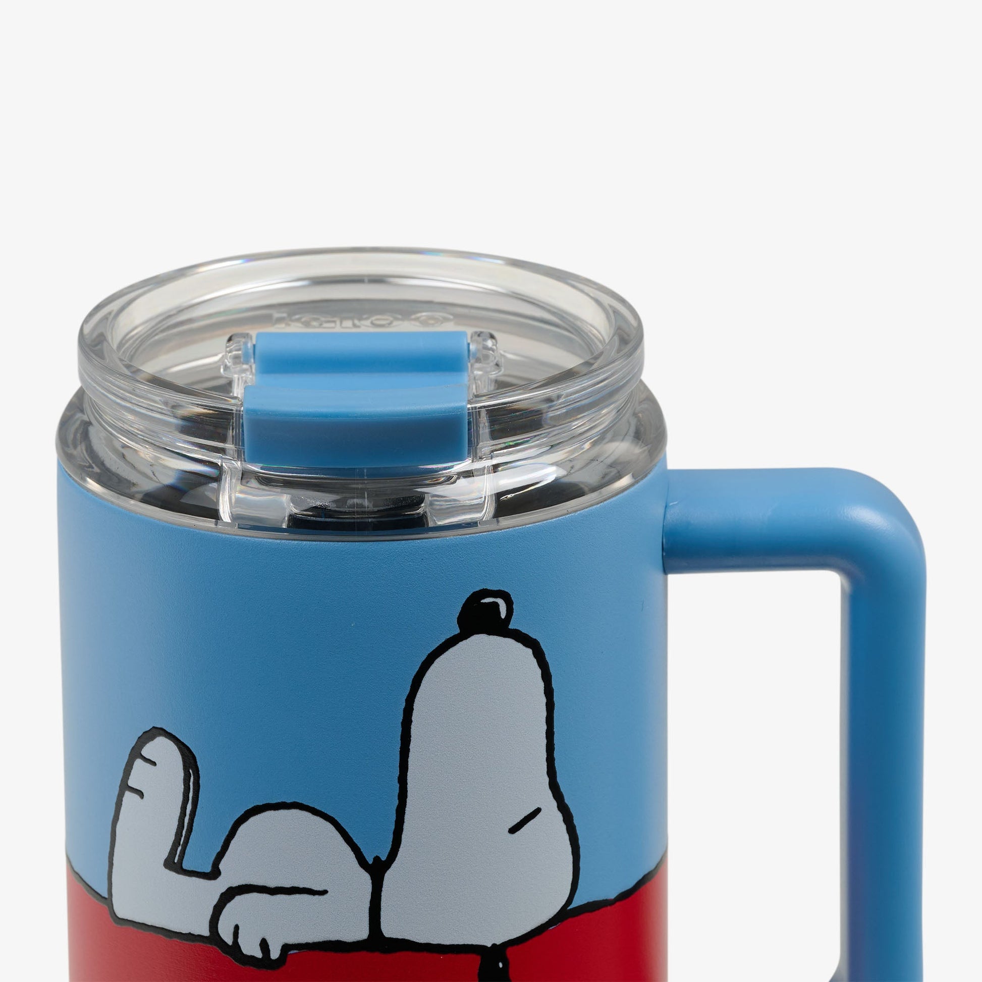 snoopy-s-doghouse-32-oz-travel-mug-x4 00027941-L.jpg