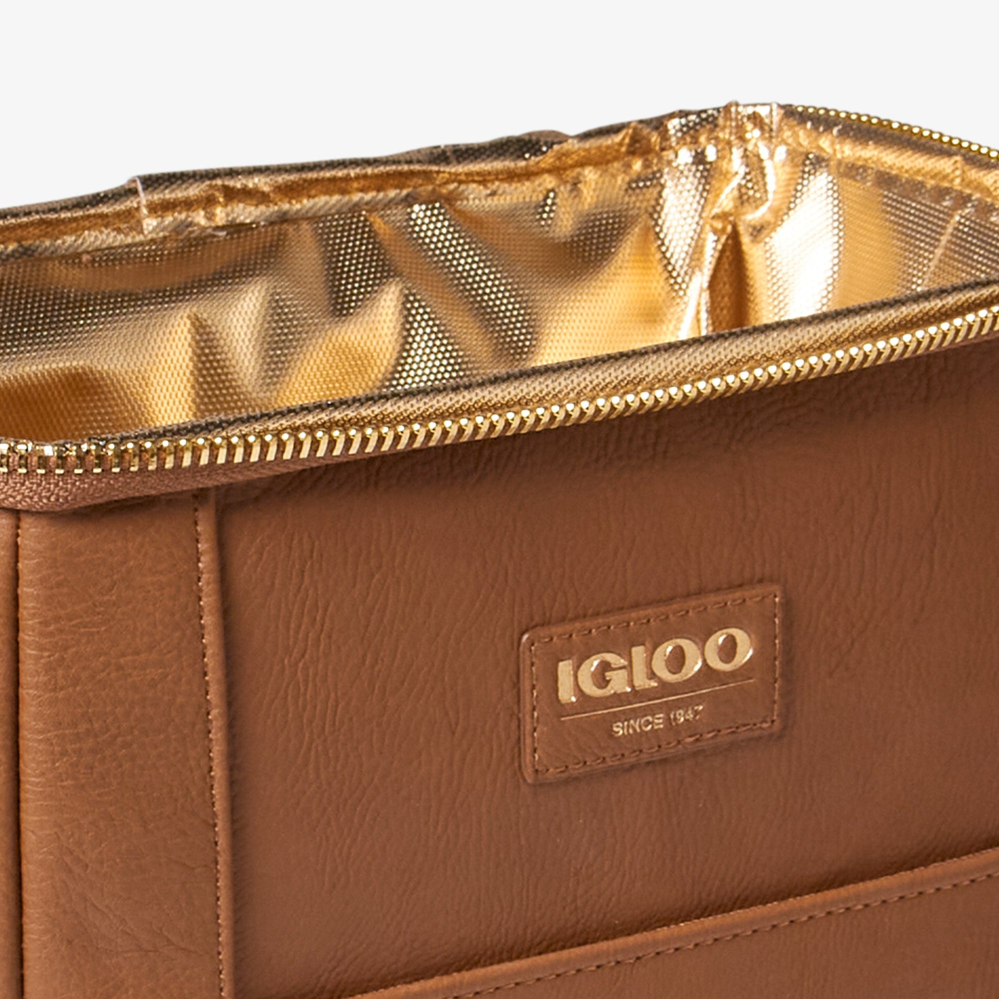 igloo-luxe-mini-convertible-backpack-u6 00066043_D2.jpg