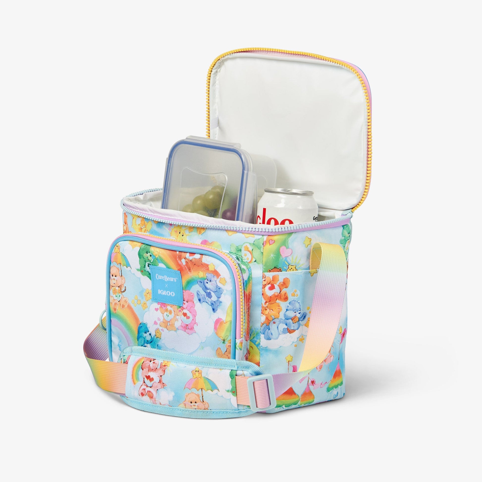 the-care-bearstm-clouds-square-lunch-bag-h9 00066102_3.jpg