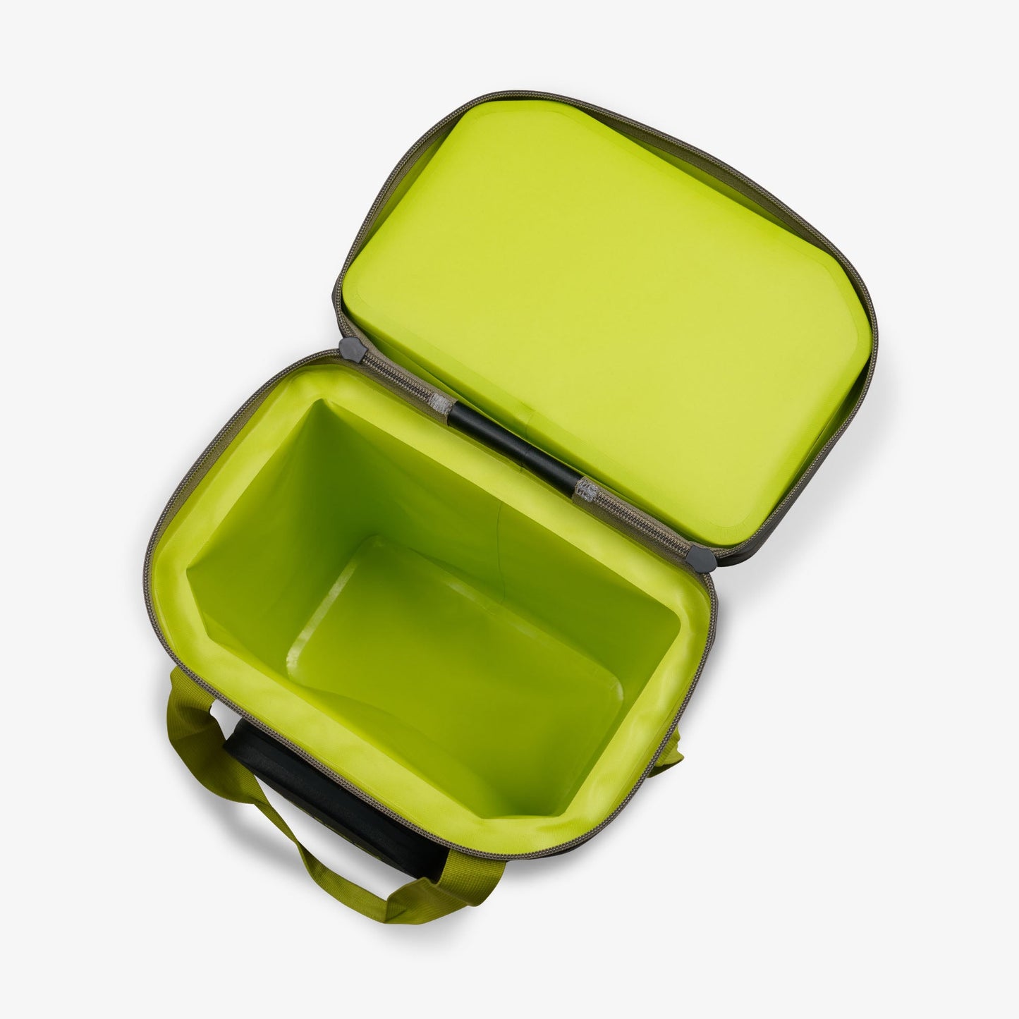 trailmate-32-can-backpack-k6 00066774-O2.jpg