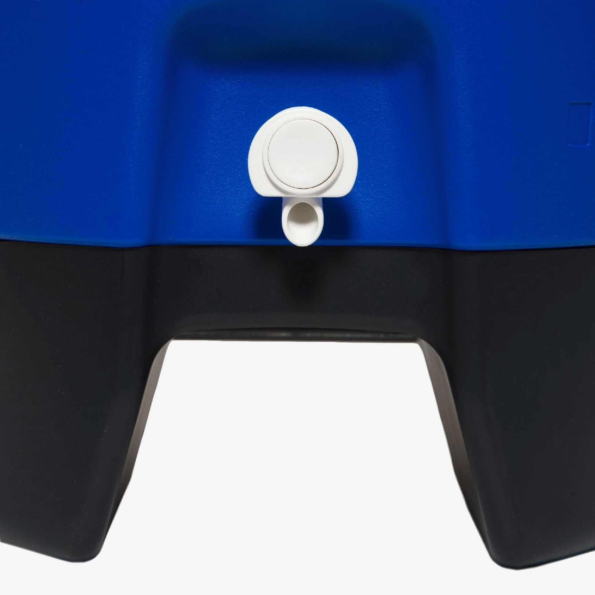 sport-5-gallon-roller-water-jug-v3 42115-sport-5-gallon-roller-water-jug-majestic-blue-detail.jpg